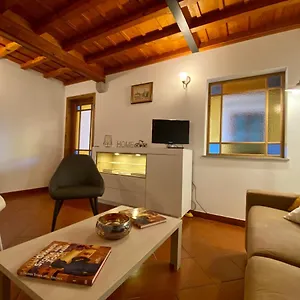 Apartamento Cozy 4th And Top Floor 